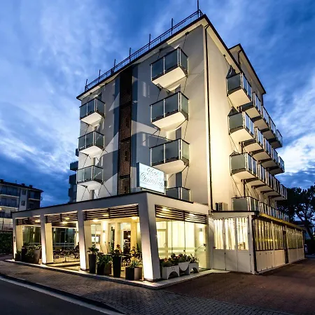 Hotel Carinthia-2